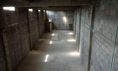 Venta de bodega o renta con oficinas Recinto Portuario Veracruz, piso preparado para carga pesada