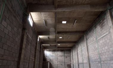 Venta de bodega o renta con oficinas Recinto Portuario Veracruz, piso preparado para carga pesada