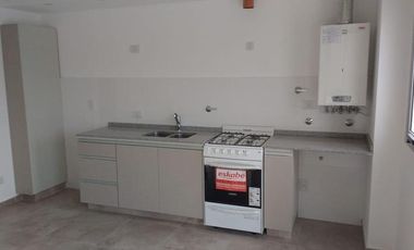 DEPARTAMENTO DE 2 AMBIENTES CON COCHERA APTO CREDITO.  L. de Zamora E.