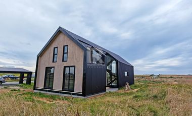CASA NUEVA EN CONDOMINIO SENDEROS DEL BOSQUE, LLANQUIHUE