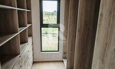 CASA NUEVA EN CONDOMINIO SENDEROS DEL BOSQUE, LLANQUIHUE