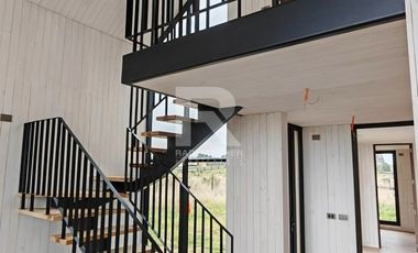 CASA NUEVA EN CONDOMINIO SENDEROS DEL BOSQUE, LLANQUIHUE