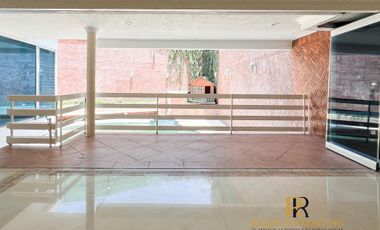 Exclusiva Casa con Alberca. Del Valle Centro