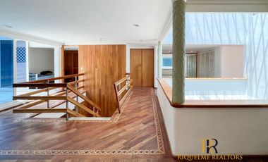 Exclusiva Casa con Alberca. Del Valle Centro