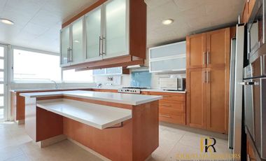 Exclusiva Casa con Alberca. Del Valle Centro