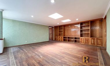 Exclusiva Casa con Alberca. Del Valle Centro