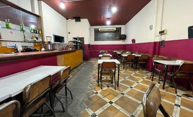 Local - opcion fondo de comercio -Av. Segurola 11