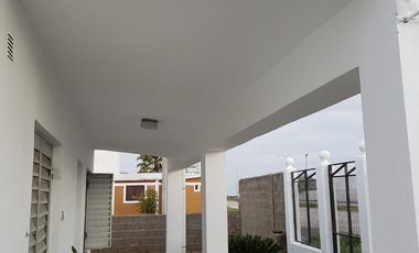 ALQUILO CASA 1 DORM EN HOLMBERG
