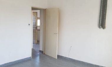 ALQUILO CASA 1 DORM EN HOLMBERG