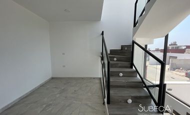 Casa En Venta Fraccionamiento Cerrado en Coatepec.