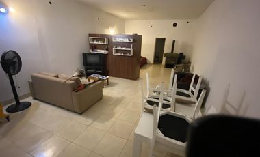 Local amplio tipo galpon en excelente zona industrial, comercial