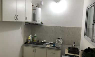 Local amplio tipo galpon en excelente zona industrial, comercial