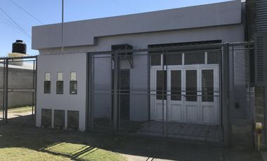 Local amplio tipo galpon en excelente zona industrial, comercial