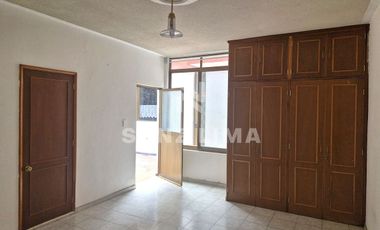 CENTRO CELAYA: Cómodo departamento en planta baja con 2 recamaras.