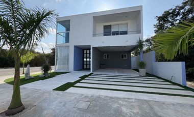 Casa de 3 habitaciones en Residencial Blanca en Mérida.