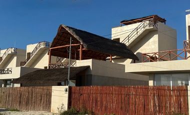 VENTA DE VILLA EN LA PLAYA, Chucxulub Puerto, al norte de Mérida