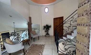 ¡EXCLUSIVA RESIDENCIA EN XOCHIMILCO!
