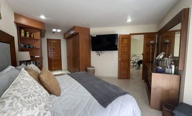 ¡EXCLUSIVA RESIDENCIA EN XOCHIMILCO!