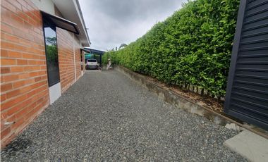 Venta Casa Campestre Condominio Pereira via Alcalá