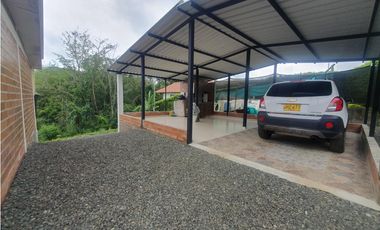 Venta Casa Campestre Condominio Pereira via Alcalá