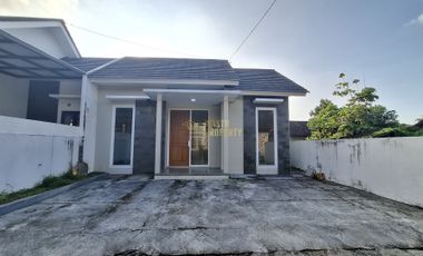 RUMAH MURAH SIAP HUNI DEKAT CANDI SAMBISARI DI KALASAN, SLEMAN