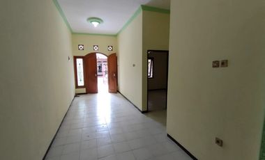 Dijual Rumah Kampung Di Wage Taman Sidoarjo