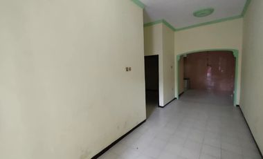Dijual Rumah Kampung Di Wage Taman Sidoarjo