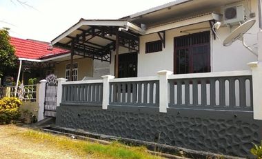 rumah minimalis 1 lantai di kompleks PGRI