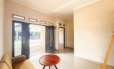 Rumah Siap Huni Akses Dekat ke RS Hermina Serpong Baru Renov J-27386