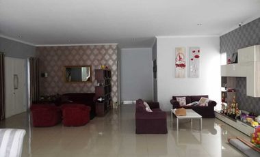 DIJUAL MURAH RUMAH UNIK 2in1 DI BINTARO - JAKARTA SELATAN