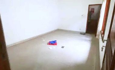 DISEWAKAN RUMAH LUAS SERBAGUNA – LOKASI STRATEGIS  PEJATEN BARAT