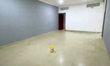 DISEWAKAN RUMAH LUAS SERBAGUNA – LOKASI STRATEGIS  PEJATEN BARAT