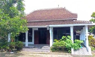 Di Jual Tanah Dan Bangunan Rumah Clasic 3362 m2 di Blitar