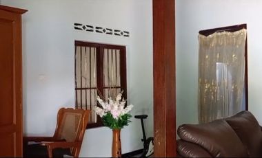 Di Jual Tanah Dan Bangunan Rumah Clasic 3362 m2 di Blitar