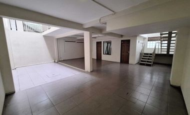 JUAL SEWA RUMAH 2 LANTAI ADA BASEMENT DI CIPAKU KOMPLEK KULDESAK
