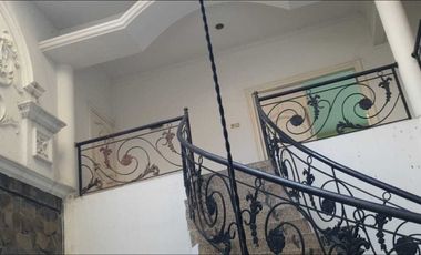 Rumah Pojok Besar dan Mewah, Perum Pondok Jati, Sidoarjo Kota