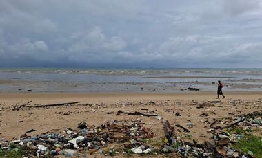 Dijual Rumah pinggir pantai / laut