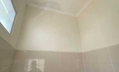 DISEWAKAN RUMAH DUA LANTAI SIAP PAKAI BEST VIEW DI TEMBALANG SEMARANG