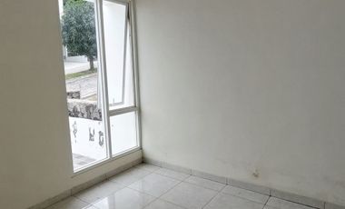DISEWAKAN RUMAH DUA LANTAI SIAP PAKAI BEST VIEW DI TEMBALANG SEMARANG