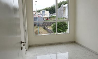 DISEWAKAN RUMAH DUA LANTAI SIAP PAKAI BEST VIEW DI TEMBALANG SEMARANG