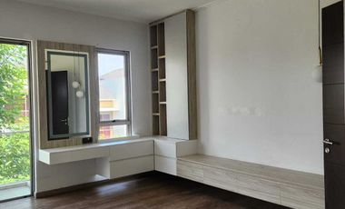 Disewa Rumah Pik Golf Island Uk 10x20 2 Lantai Type Lilac Furnish + 5A