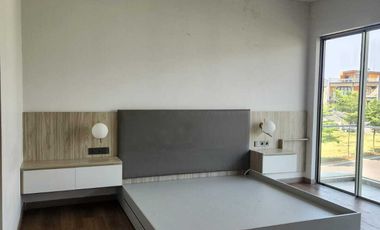 Disewa Rumah Pik Golf Island Uk 10x20 2 Lantai Type Lilac Furnish + 5A