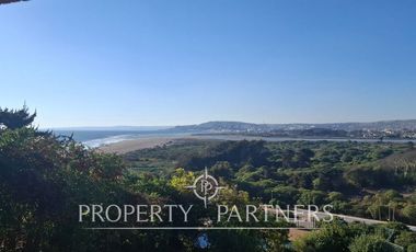 Amplio departamento con espectacular vista al mar y al río