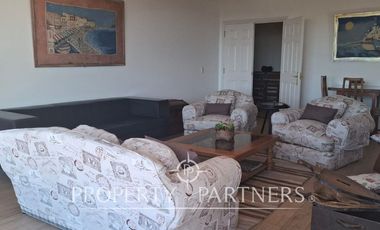 Amplio departamento con espectacular vista al mar y al río