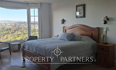 Amplio departamento con espectacular vista al mar y al río