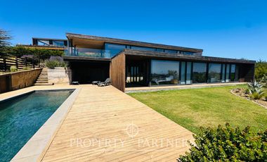Pichilemu, Soñada Casa con vista a Punta de Lobos