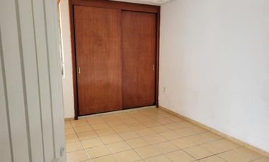 Casa en Calle Monte Olimpo, cerca del Estadio Jalisco