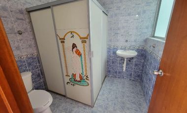 Casa en Calle Monte Olimpo, cerca del Estadio Jalisco