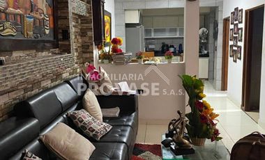 VENTA de CASAS en LOS PATIOS