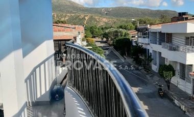 VENTA de CASAS en LOS PATIOS